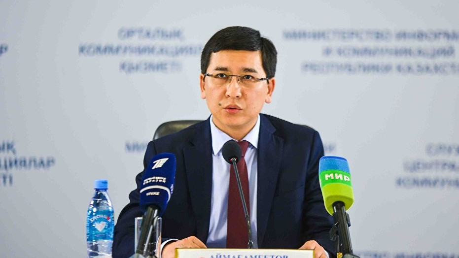 Kitaptan qate tapqan Aımaǵambetov: Mınıstrlikke ne isteý kerek?