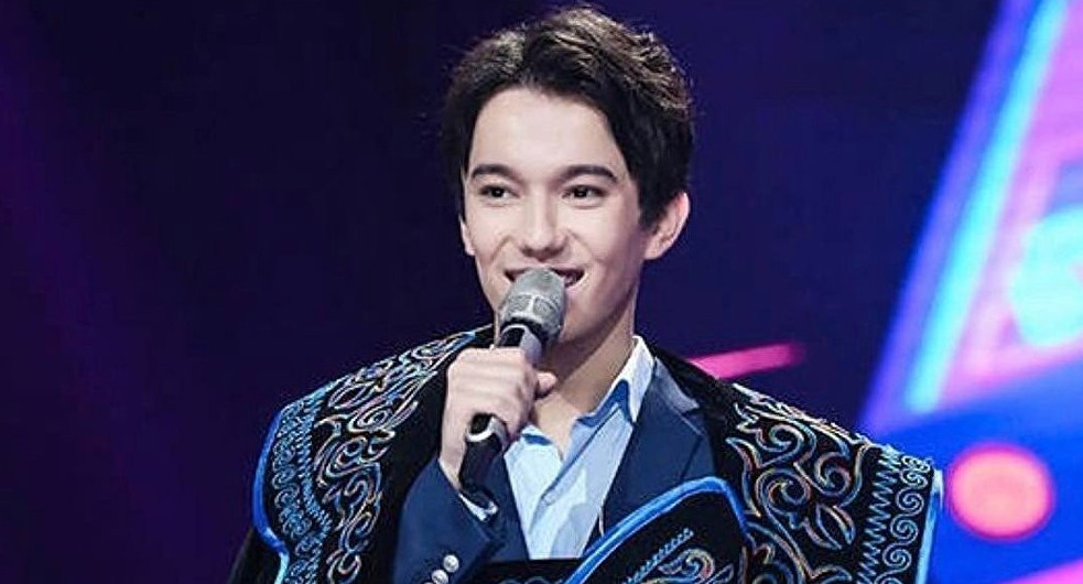 /image/2019/11/02/crop-4_5_530x983_dimash.jpg