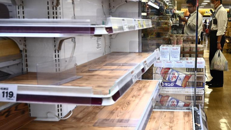 /image/2020/04/13/crop-4_3_424x755_200408160147-japan-empty-shelf-exlarge-169.jpg