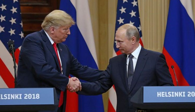 /image/2020/08/19/crop-6_9_429x741_donald-trump-embarrassment-as-secret-letters-to-putin-exposed.jpg