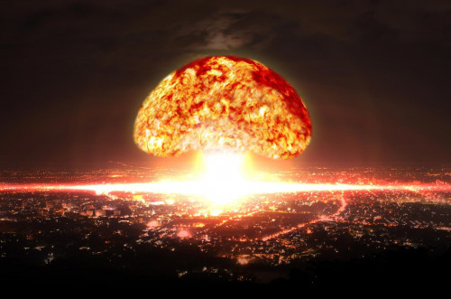 /image/2020/08/28/crop-31_11_1024x1547_nuclear-bomb-explosion-in-city.jpg