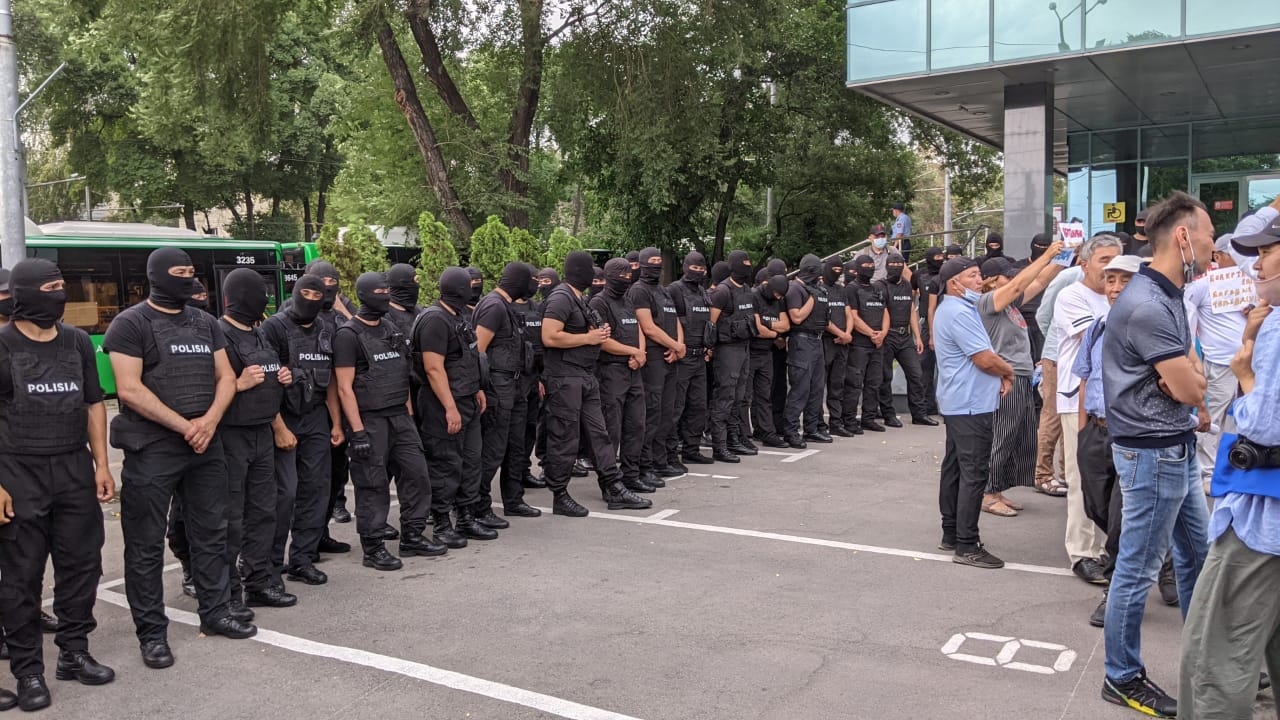 06.07.2021. Almatydaǵy mıtıń/Foto: Qamshy.kz