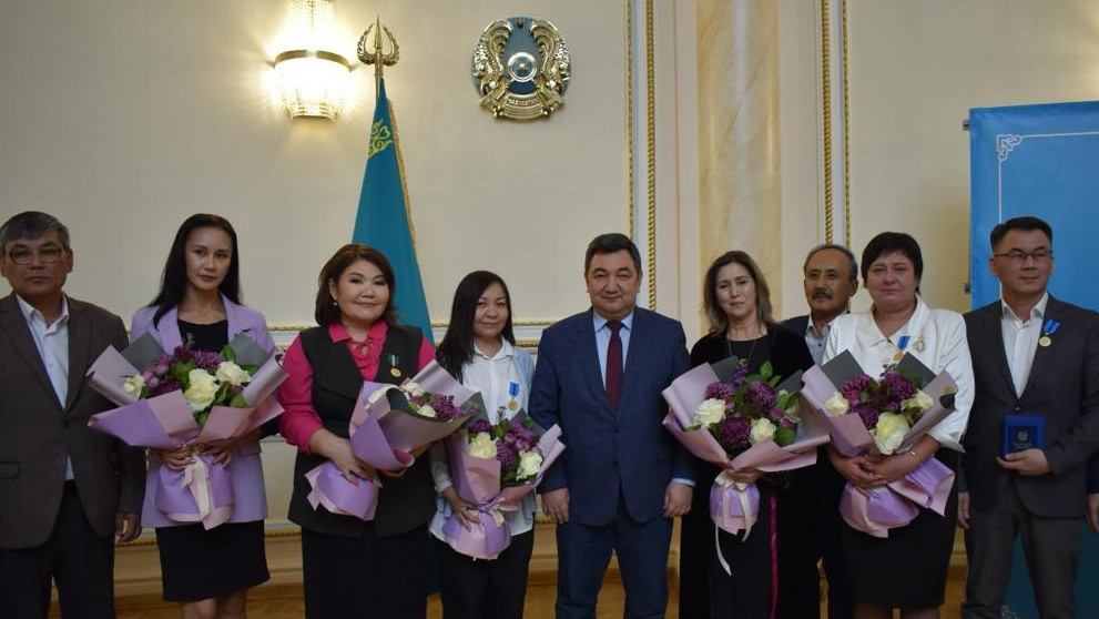 БАҚ және этномәдени бірлестік өкілдері мемлекеттік наградалармен марапатталды