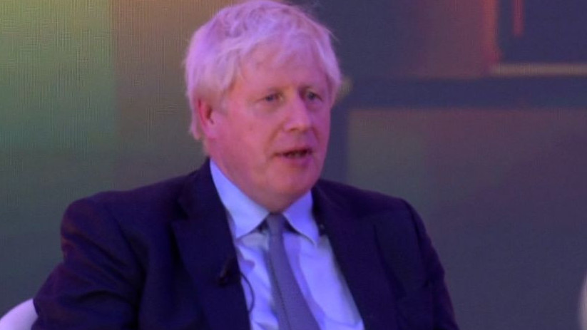 /image/2022/11/23/crop-5_7_463x823_221122182347-screengrab-boris-johnson-w-quest.jpg