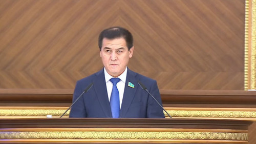 سۋديالاردىڭ كاسىبي دەڭگەيى قالاي ارتتىرىلادى - سەناتور جاڭا زاڭدى ءتۇسىندىردى