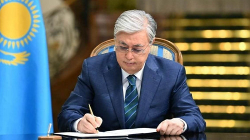 Ortalyq Azıa elderi bir-birine qoldaý kórsetýde ortaq ustanymnan aınyǵan emes – Memleket basshysy