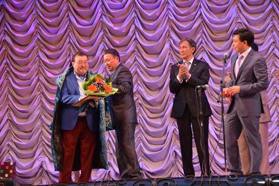 10346854_519116068193841_1391829795_n