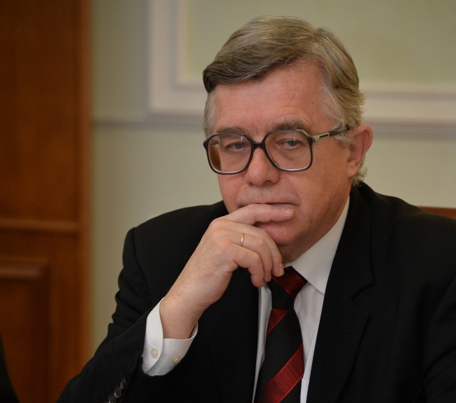 5476255f826b71417028959