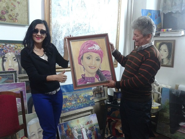 Меруерт Түсіпбаева өміріндегі еркектер туралы кітап жазып жатыр (фото)