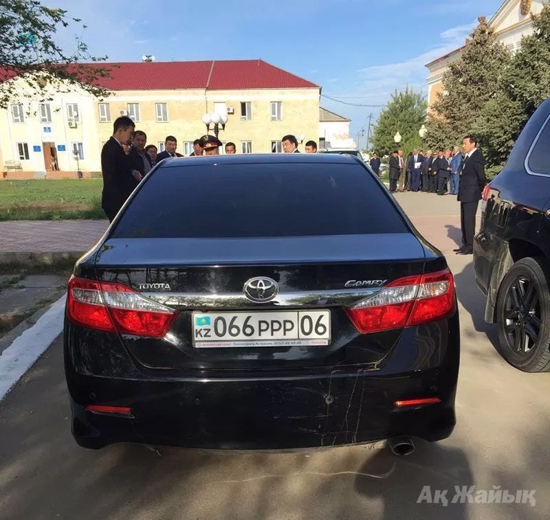 Ноғаев көлігіне ресейлік нөмірді жапсырып алған экс-аудан әкімінің жүргізушісін ұстап алды