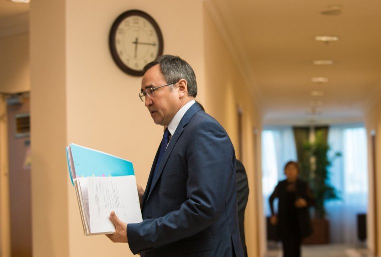 Заместитель премьер-министра - министр сельского хозяйства Аскар Мырзахметов.