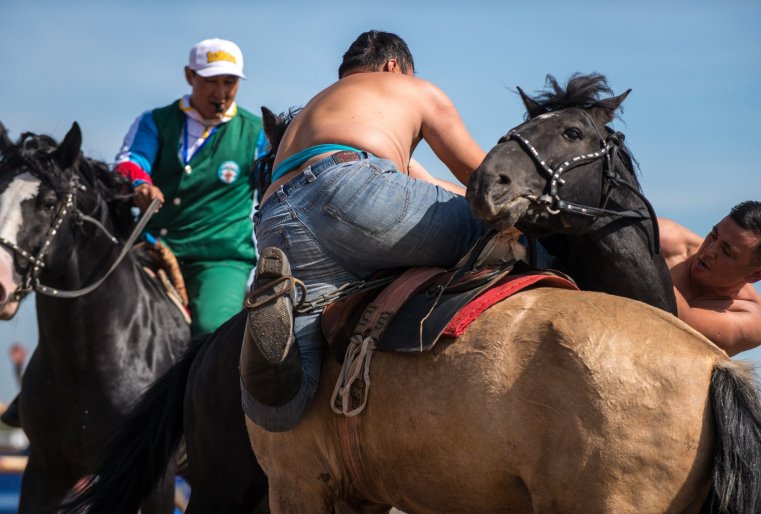 Игра аударыспак. 