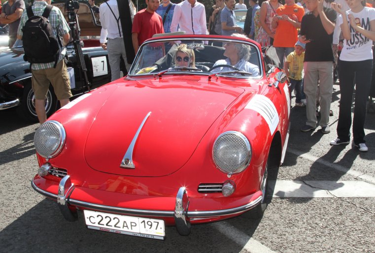 Рулили участники, конечно же, самостоятельно