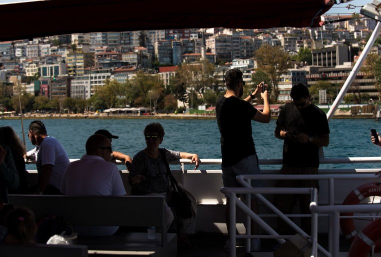 بيلەت دو پۋنكتا نازناچەنيا ستويت سەم س پولوۆينوي لير