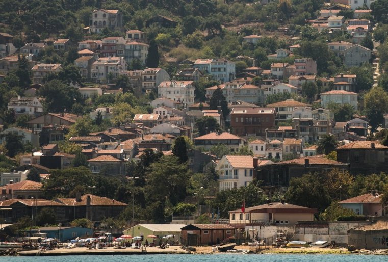 پارومى نا وستروۆ پريبىۆايۋت ي وتبىۆايۋت كاجدىە پولچاسا