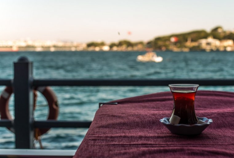 ۆرەميا سدەلات پەرەرىۆ نا چاي