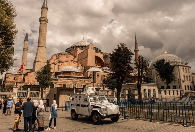 ەتو سامىي ستارىي ي كۋلتۋرنىي سەنتر گورودا - رايون سۋلتاناحمەت