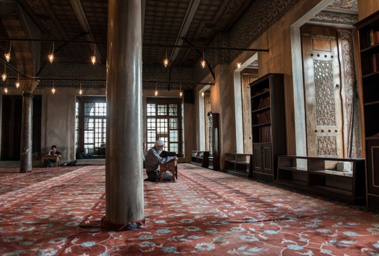 ۆحود ۆ گولۋبۋيۋ مەچەت بەسپلاتنىي، تاك جە كاك ي ۆ ليۋبۋيۋ درۋگۋيۋ مەچەت تۋرسيي