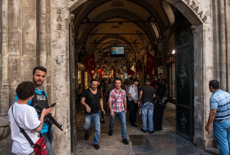 ۋ ۆحودا نا رىنكي ستويات پوليسەيسكيە، كوتورىە پروۆەريايۋت مەتاللويسكاتەلەم ۆاشۋ رۋچنۋيۋ كلاد 