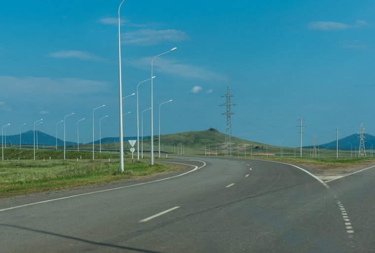 Поселок Кенесары, где живет семья Кабылбаевых, многие считают райским местечком. 