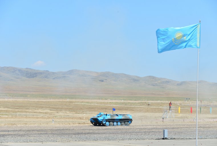 В Казахстане в рамках "АрМИ-2016" с 2 по 9 августа прошли две дисциплины: "Мастера артиллерийского огня" и "Снайперский рубеж". 