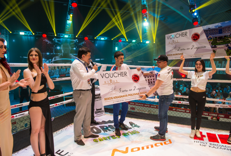 Победителей награждали специальными сертификатами на проживание в отелях Rixos в Казахстане и за рубежом.