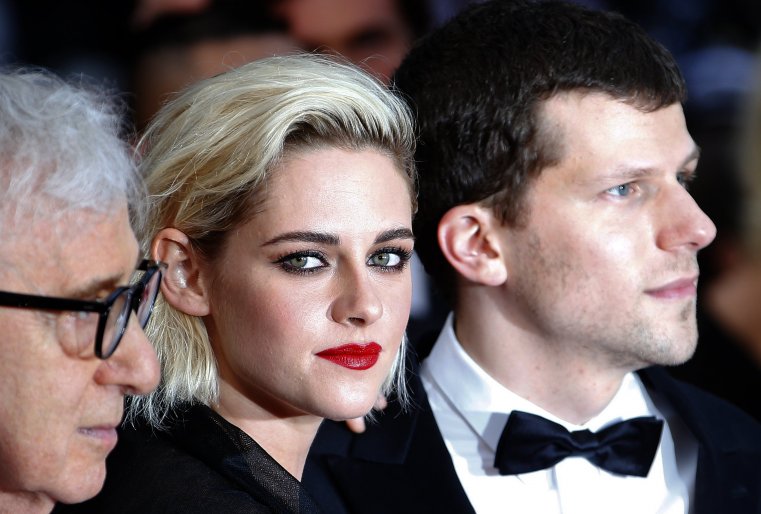 Режиссер Вуди Аллен, Кристен Стюарт,  Джесси Айзенберг. ©REUTERS