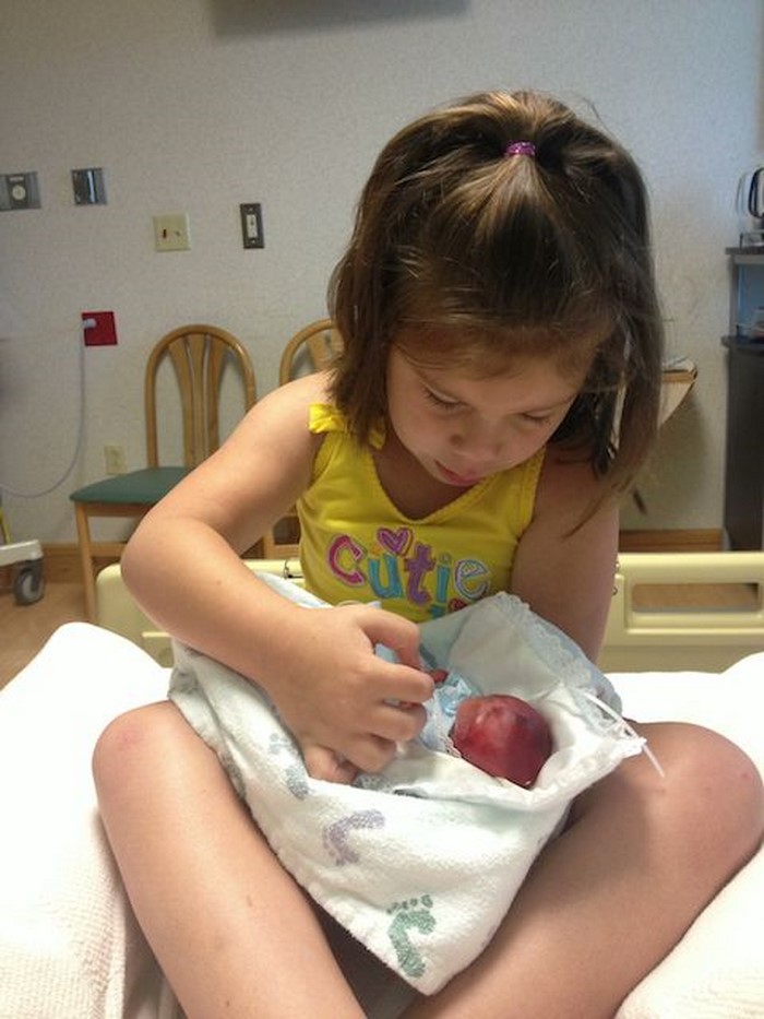 Орыс отбасылық порно роликтер үштік бейнелері