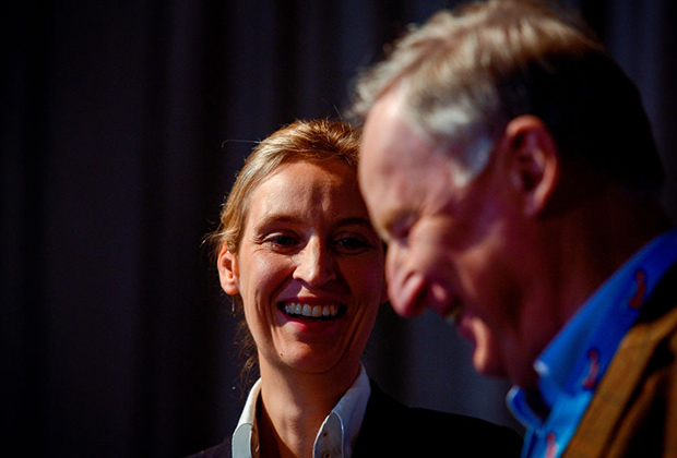 Вайдель представляет более умеренное неолиберальное крыло АдГ