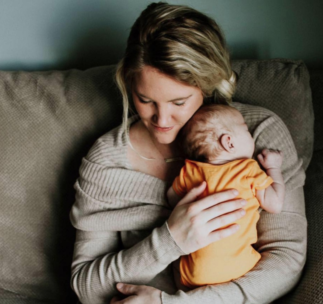 Ауырсыну айқайлары бар порно