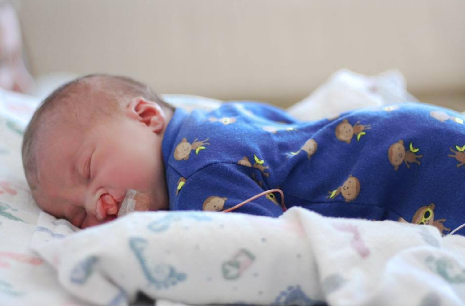 Дыбыспен кискадағы секс