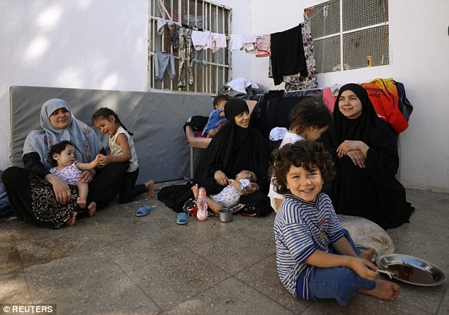 Мен асүйдегі балапанның ішіне кірдім