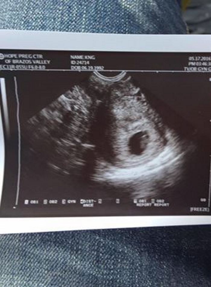 Қатыгез секс Тәжіктер жүкті Түскі асты ішіп отырған қыз эротика