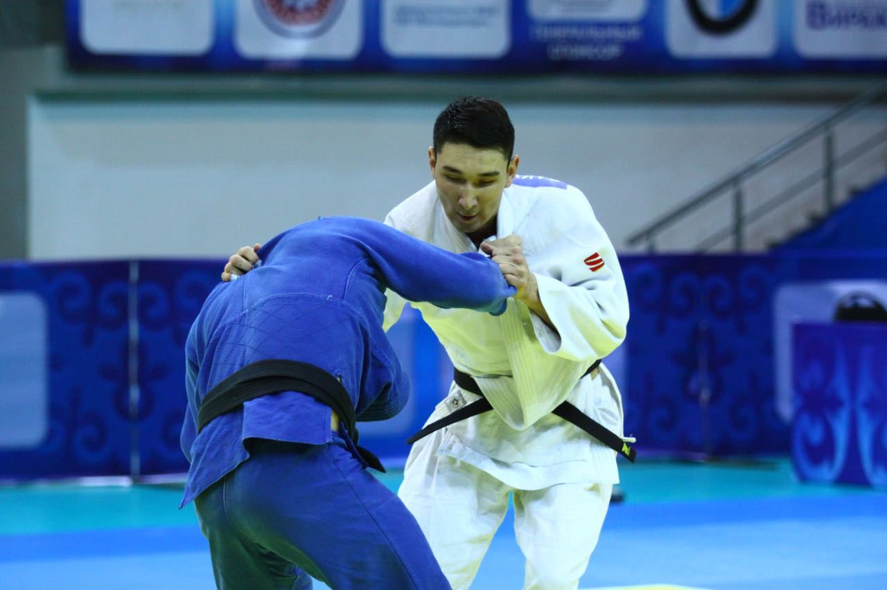 Әскери институт