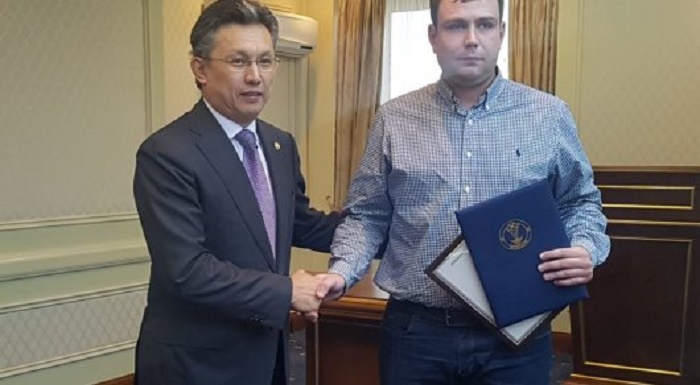 Артем Карев