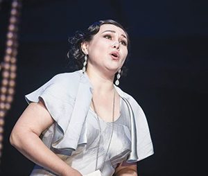 Сексуалды көйлектегі фото