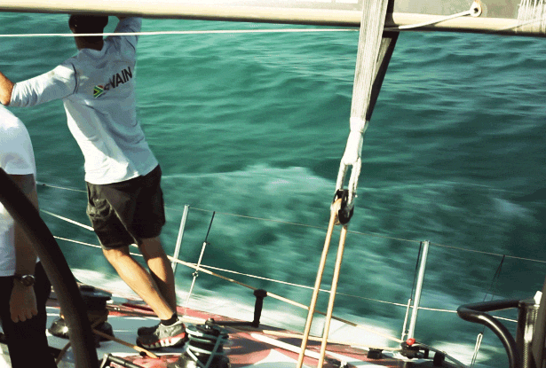 Орыс порносы: Әкесі кішкентай қызын трахает (үйдегі видео)