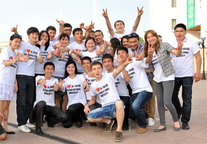 Жалаңаш орыс қыздарының суреттері