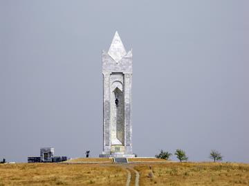 Жастардың үлкен адамдармен сексуалдық фотосуреттері