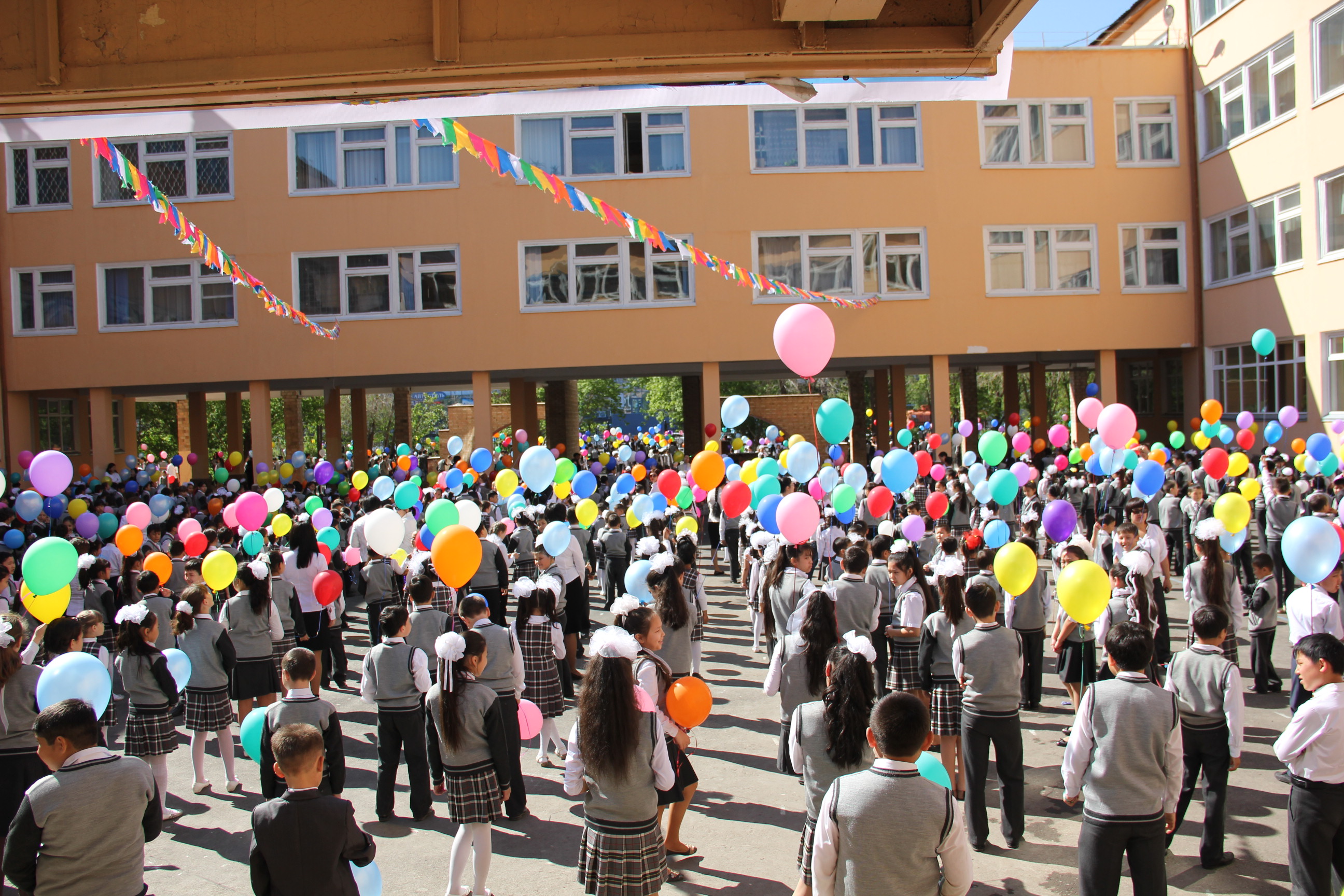 Пенисесі бар жалаңаш еркектердің жеке суреттері