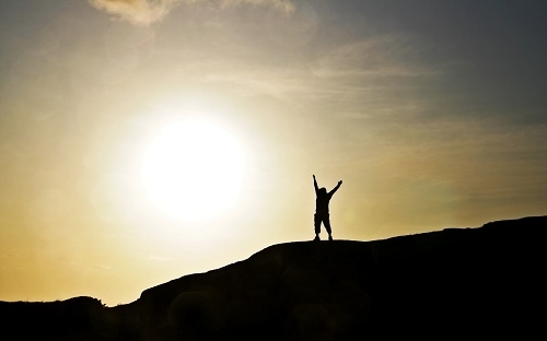 Қарт кісі емшегін емеді