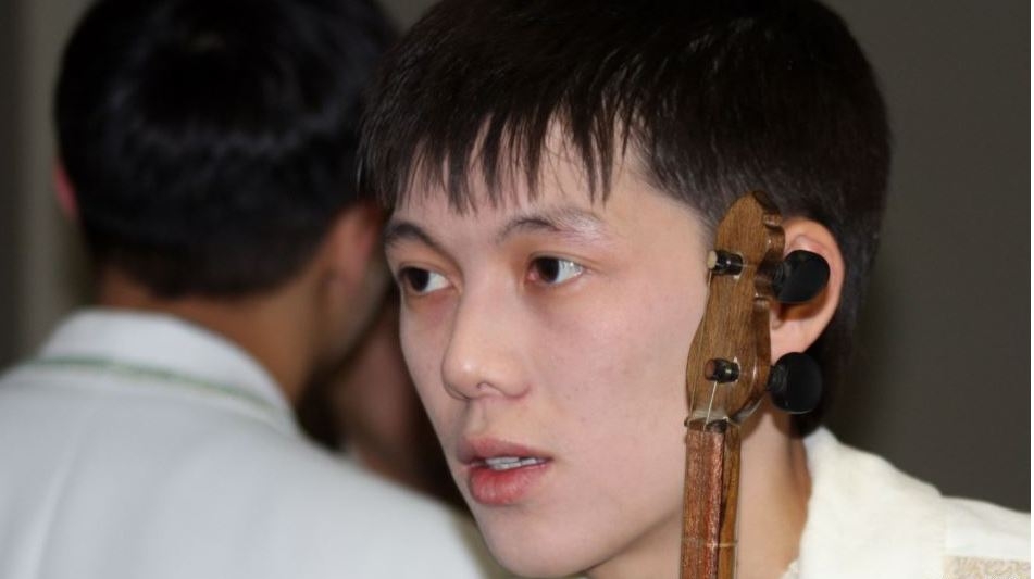 Жас томпақ желіде