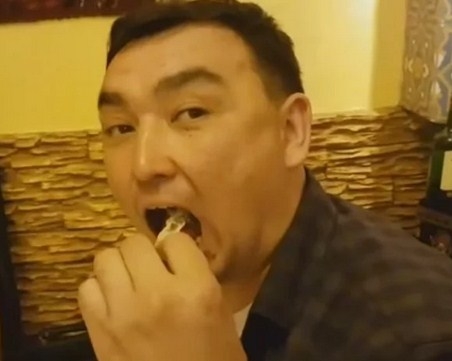 Жас қыздардың алғашқы жыныстық қатынасы