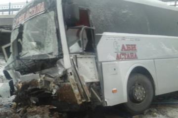 Автобус съехал в кювет в Акмолинской области