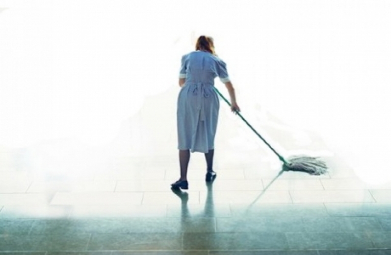 Екі адаммен анальный жыныстық қатынасқа түскен түкті кемпірлермен порно