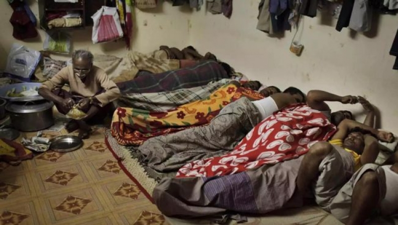 Анна Погодинаның ауа райына сәйкес көйлектері