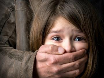 ءوز جيەنىن زورلاپ ولتىرگەن قىلمىسكەر كىناسىن مويىندادى