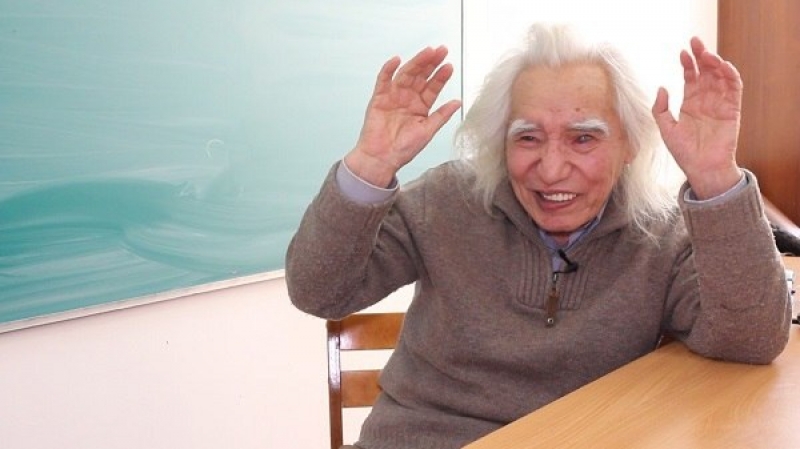 Сент-Ту порно телеарнасына таң қалдырыңыз