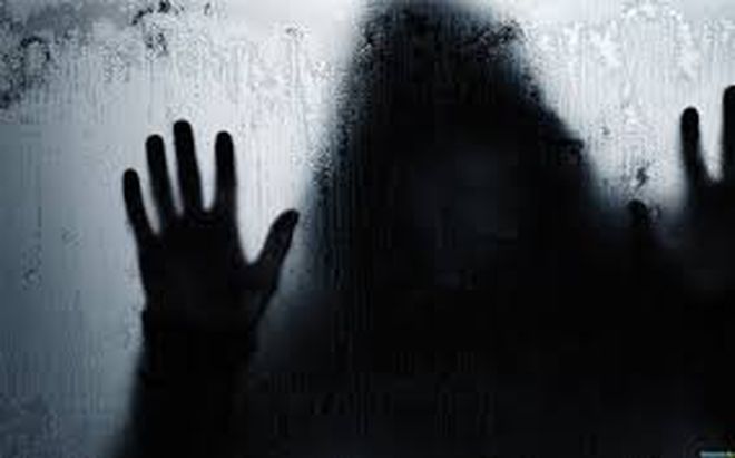 Орыс шұңқыры үш тесікте