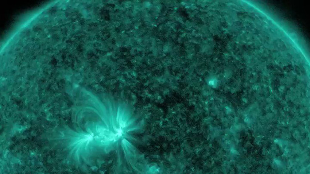 NASA показало "голубое" Cолнце